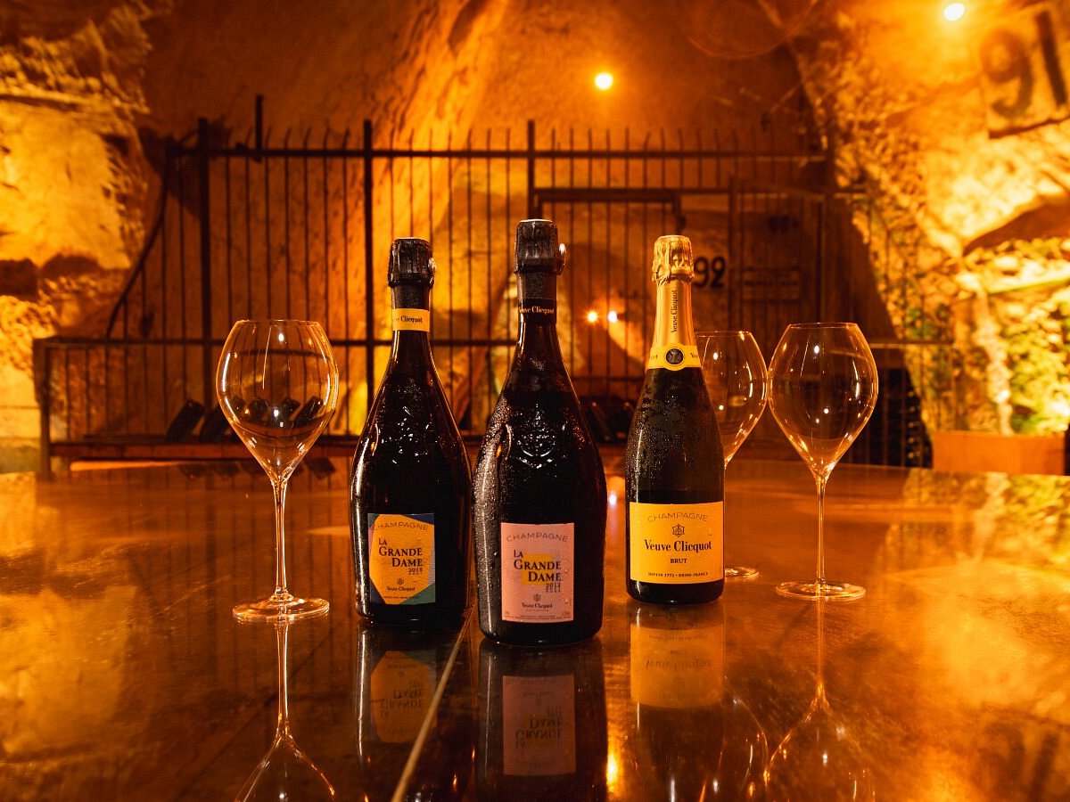 Champagne: From Royal Cellars to Private Tastings